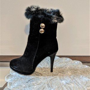 Women's Black Classic Ankle Fall/Winter Booties